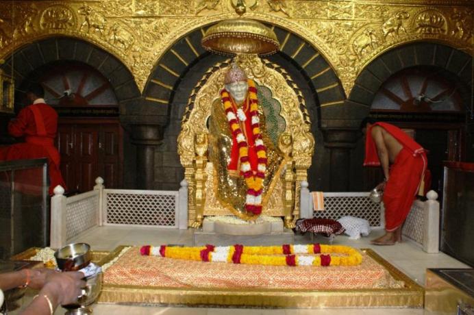 Shirdi Tour with Trymbakeshwar 